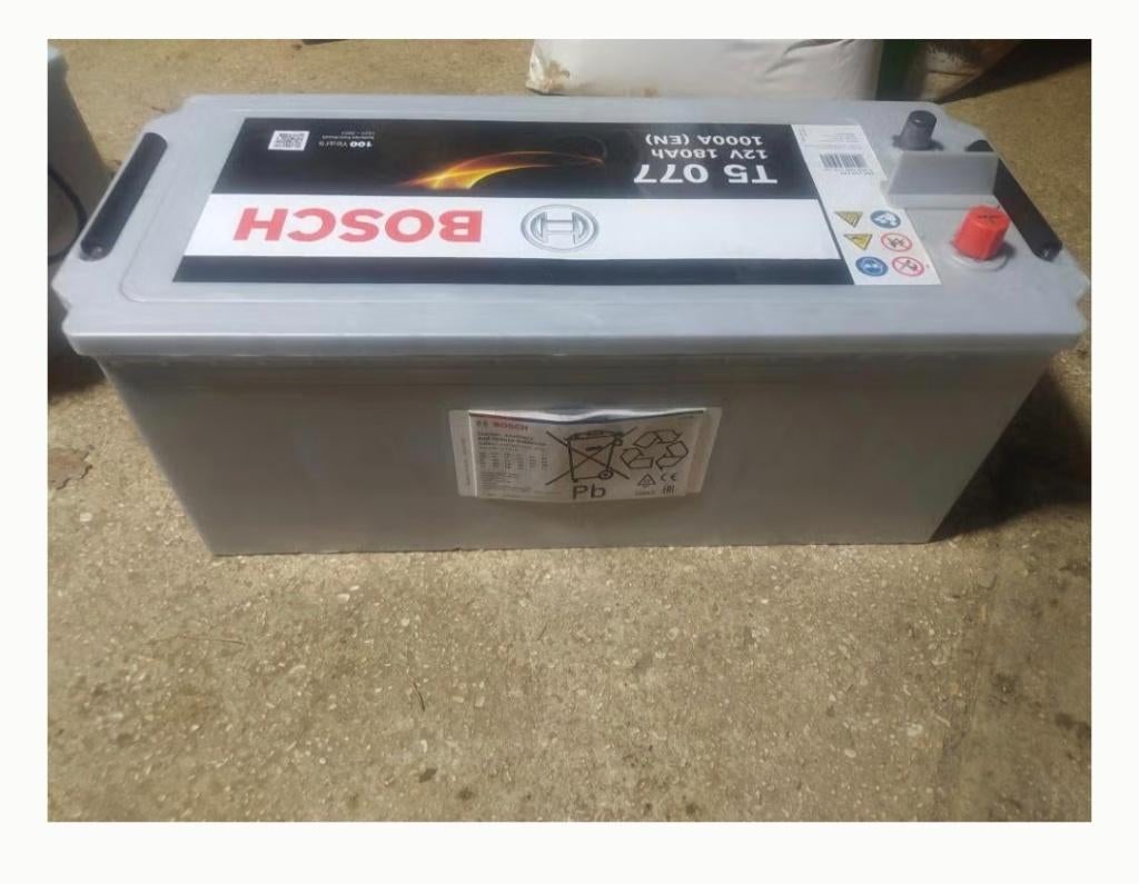 Batterie neuve Bosch 12V 180Ah, Enlèvement, Neuf