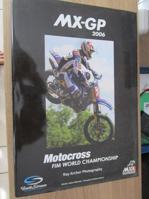 Boek: "MX-GP: FIM World Motocross Championship" uit 2006, Ophalen of Verzenden, Nieuw, Ray Archer, Algemeen