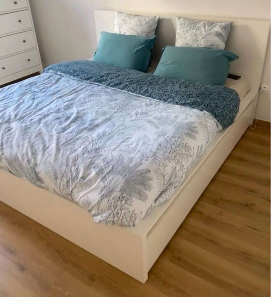 Lit 180x200 cm Malm ikea 2 tiroirs blanc, Maison & Meubles, Enlèvement, Blanc