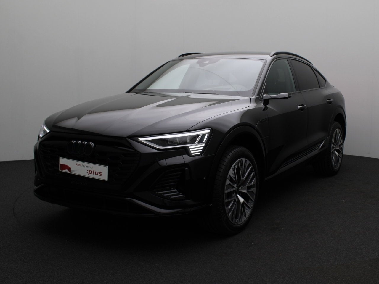 Audi Q8 e-tron Sportback Sportback e-Tron 106 kWh 55 Quattro, Automaat, Q8, Geheel digitaal combi-instrument, Zwart