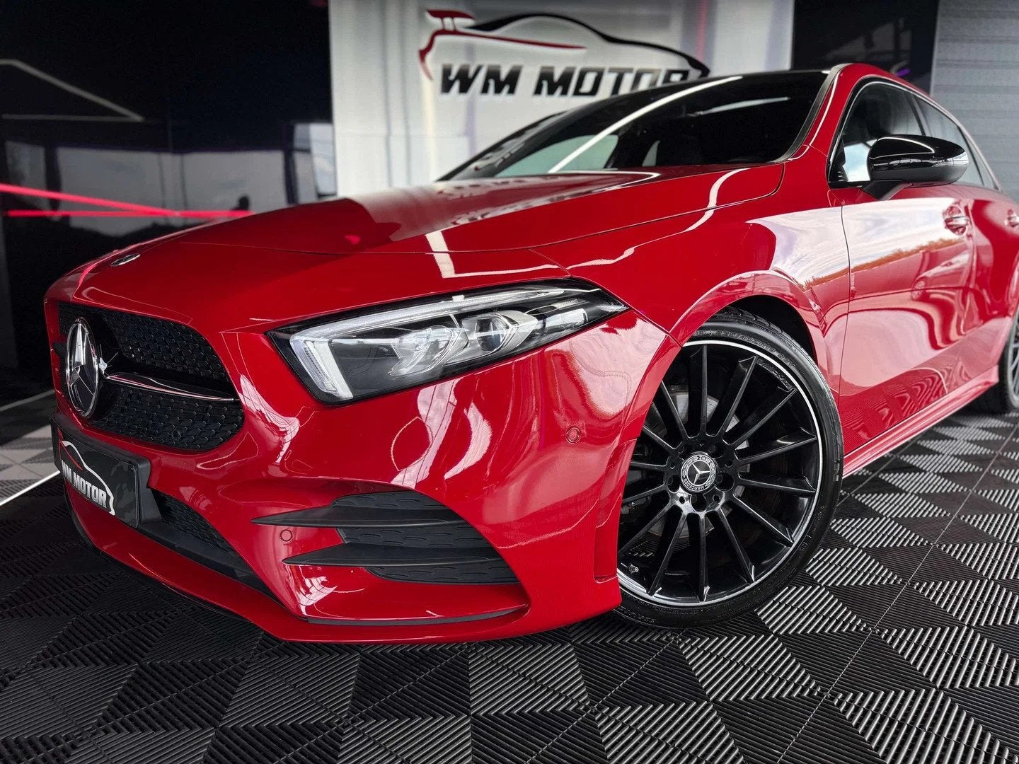 Mercedes-Benz A-CLASS 200 A 200 Business Solution AMG (EU6d-, Autos, Rouge, Achat, Euro 6, Entreprise