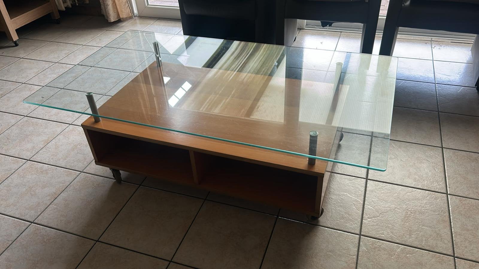Salontafel met Glazen Blad en Opbergruimte, Ophalen, Zo goed als nieuw, Glas