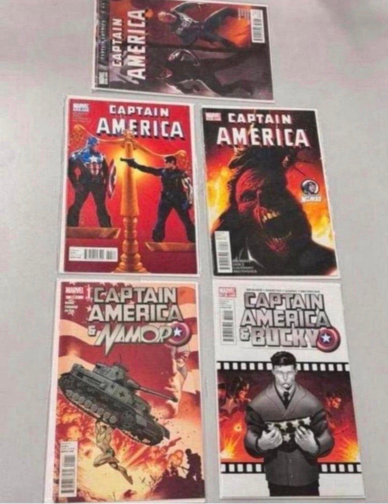 5x comic comics Captain America 2011-12 615 614 620 635 619, Meerdere comics, Ophalen of Verzenden, Zo goed als nieuw