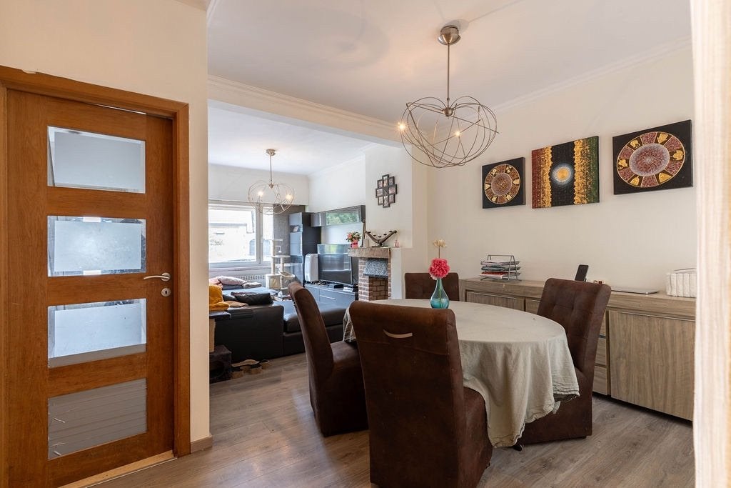 Maison familiale de 3 à 4 chambres avec jardin EPC C, Maison 2 façades, Province de Flandre-Orientale, 160 m², Ventes sans courtier