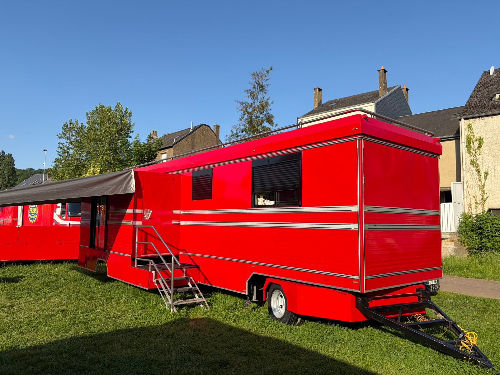 Caravane foraine, Caravanes & Camping, Caravanes, jusqu'à 2, jusqu'à 500 kg, Autre, Autres marques, Grand lit, Lit fixe, Autre types