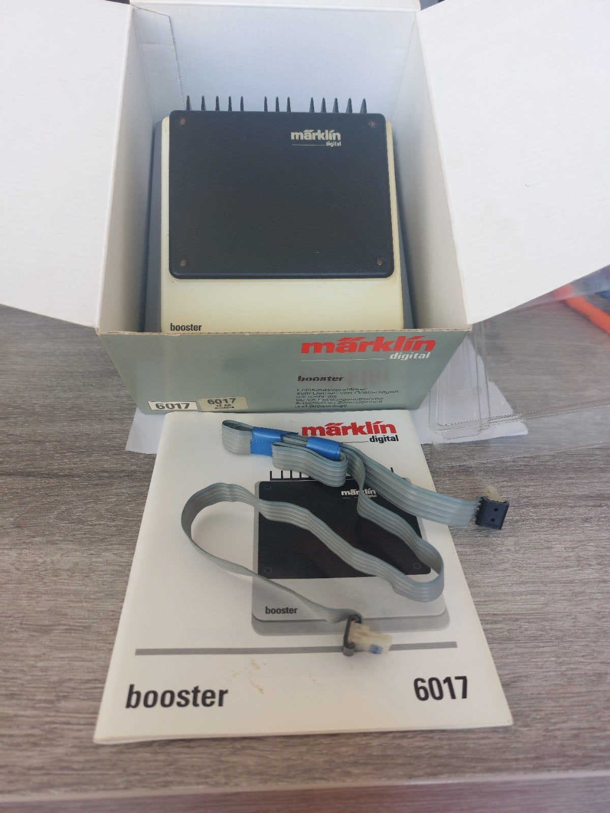 Marklin digital booster 6017, Hobby & Loisirs créatifs, Trains miniatures | HO, Enlèvement ou Envoi, Courant alternatif, NS, Transformateur ou Alimentation