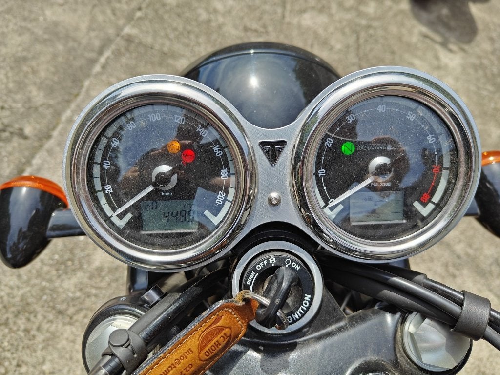 Triumph Bonneville T120 Black, Motoren, 2 cilinders, Occasion, Motorrijbewijs A, Bedrijf