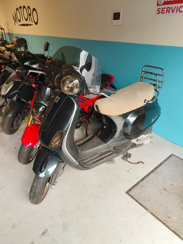 Vespa LX50 - zwart, Fietsen en Brommers, Ophalen, Gebruikt, Klasse B (45 km/u), Benzine