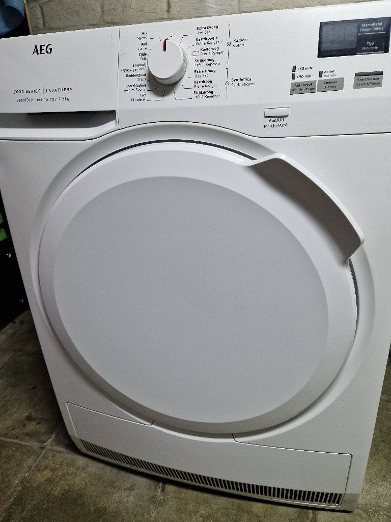 AEG droger 8kg warmtepomp A ++, Elektronische apparatuur, Ophalen, Zo goed als nieuw, Voorlader