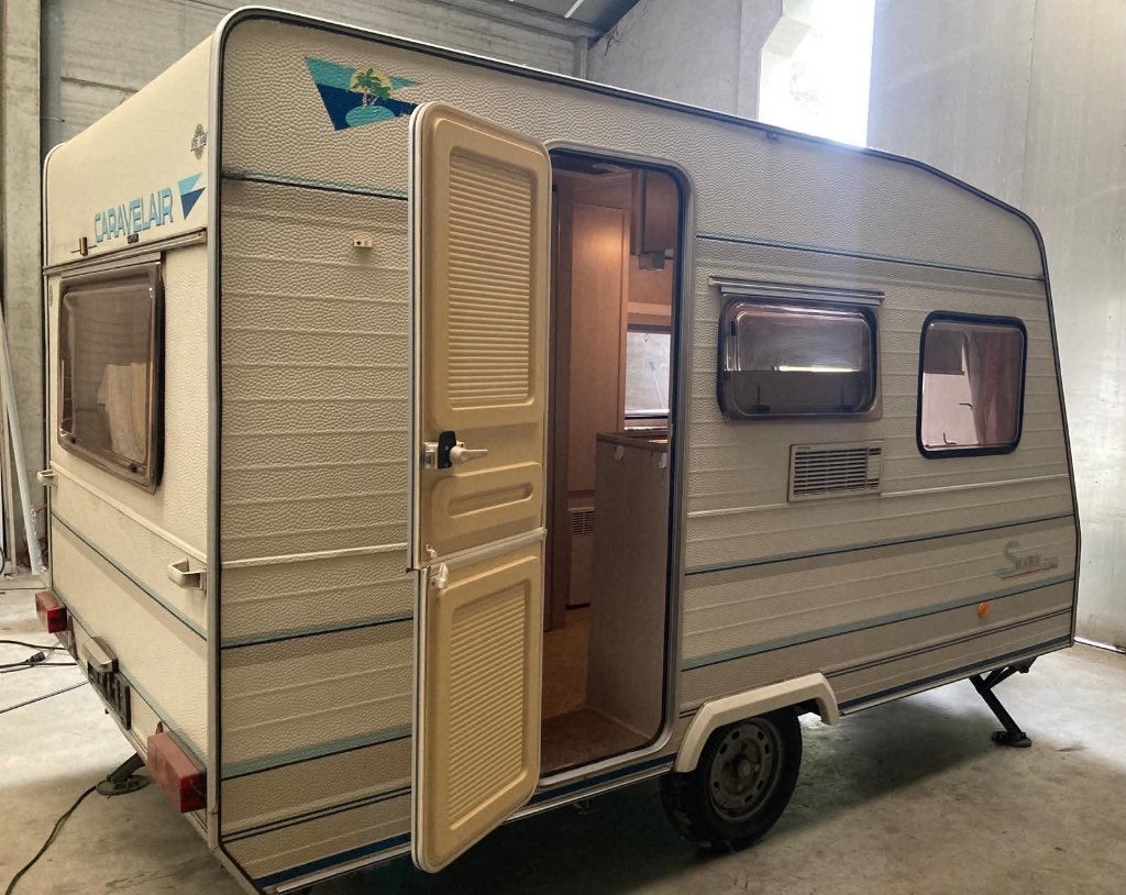 Caravane caravelair, Caravanes & Camping, Caravanes, Coin salon convertible, Particulier, 500 - 750 kg, Auvent