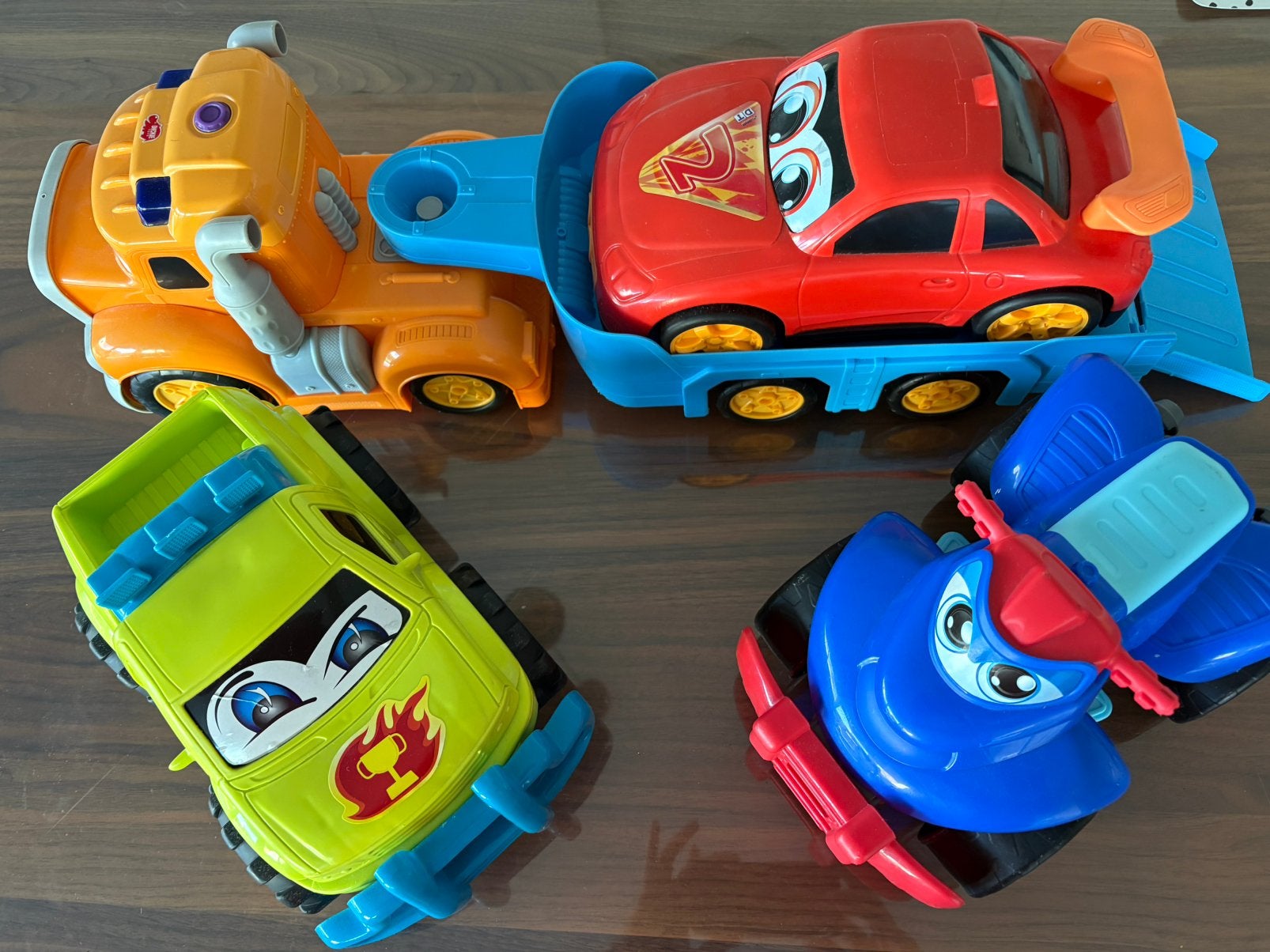 Dickie toys camion met 3 auto’s, Enlèvement ou Envoi, Comme neuf