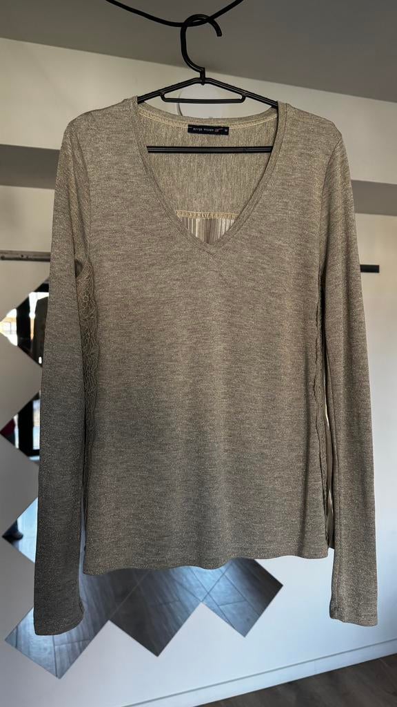 Elegante River Woods top beige met glitter – M (valt als S), Ophalen of Verzenden, Zo goed als nieuw, Maat 38/40 (M), Beige