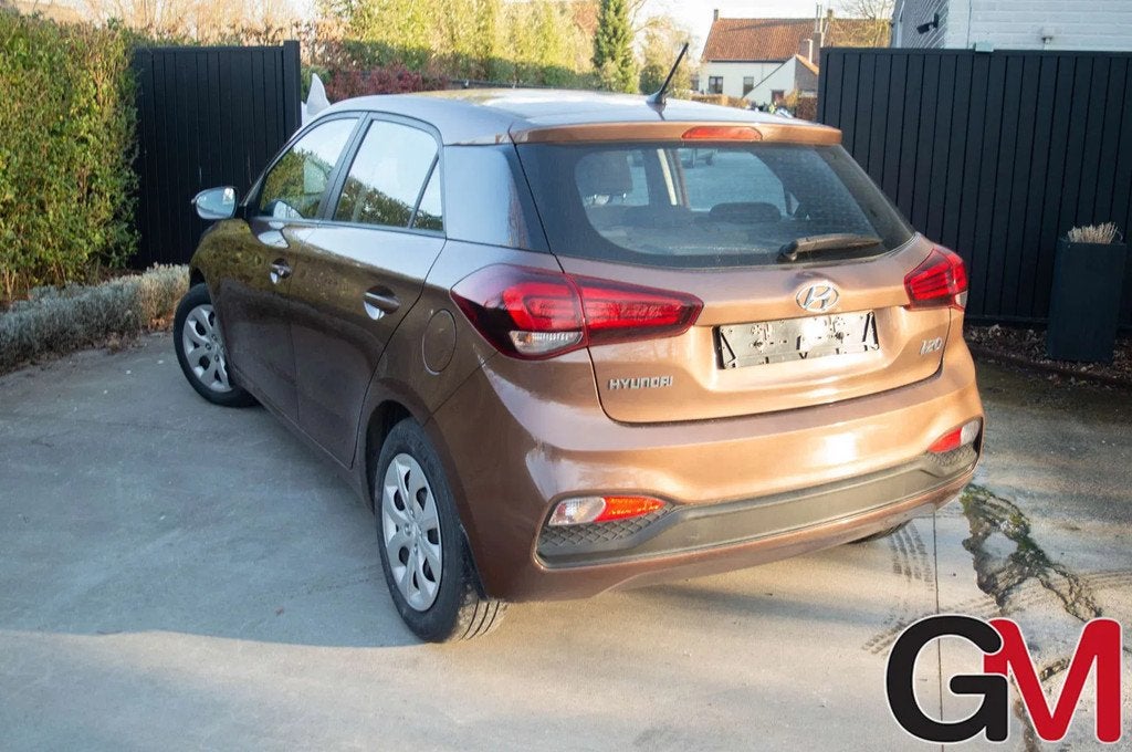 Hyundai i20 i20 1.2i Air (bj 2018), Auto's, Hyundai, Stof, 4 cilinders, Bruin, Bedrijf