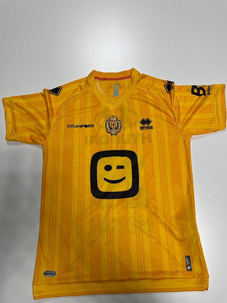 Gesigneerd matchworn shirt – Bouke Boersma #28 – KV Mechelen, Enlèvement ou Envoi, Comme neuf, Maillot