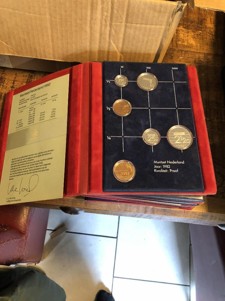 jaarsets van1982-1995, Postzegels en Munten, Ophalen, Setje