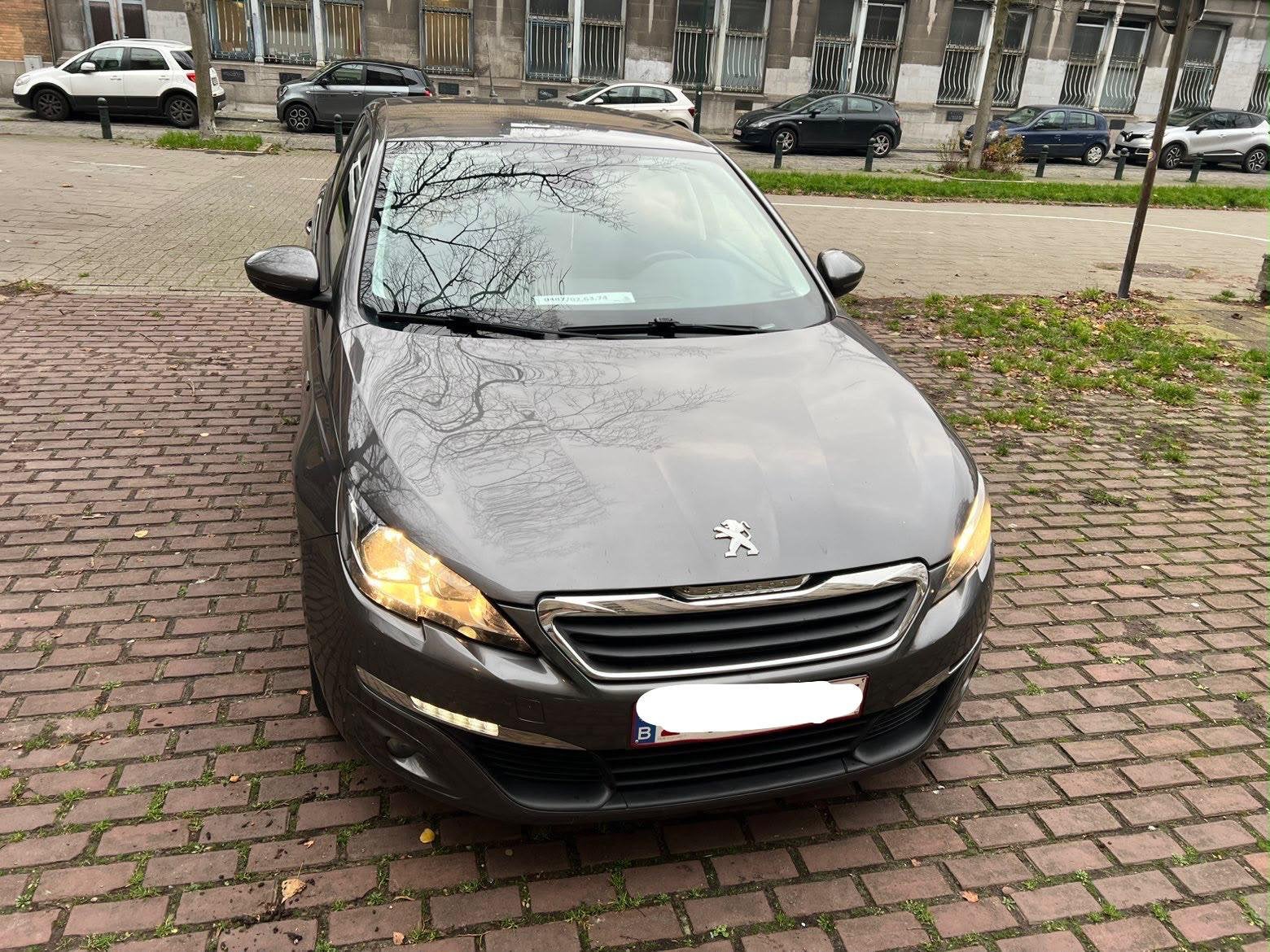 Peugeot 308 2016, Argent ou Gris, Achat, Euro 6, Volant multifonction