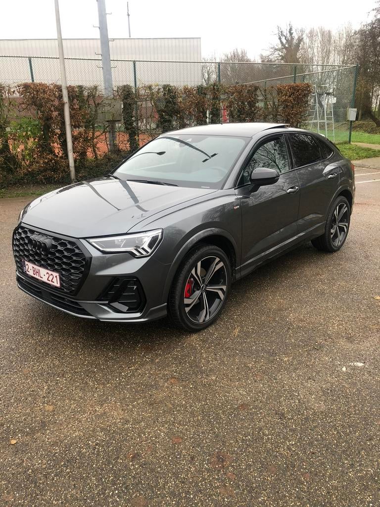 Audi Q3 Sportback, Cuir, Argent ou Gris, Achat, Phares entièrement LED
