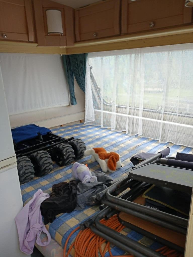 caravane, Caravanes & Camping, 2 lits séparés, Home-car, Roue de secours, Jusqu'à 5