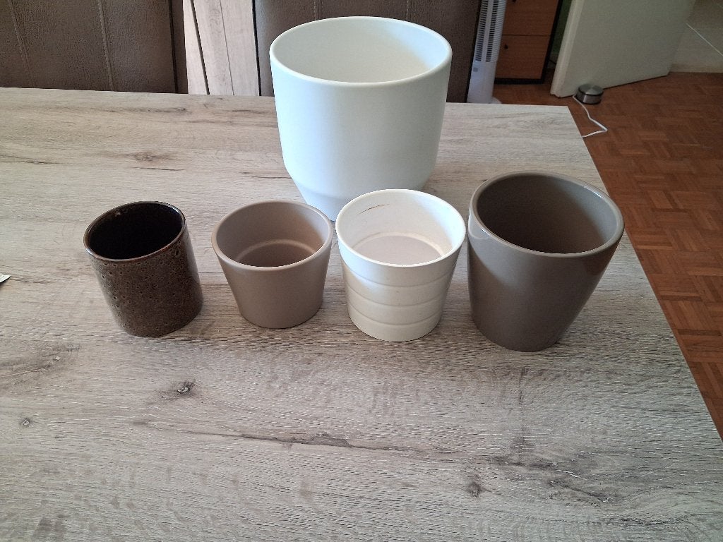 Cache pot, Tuin en Terras, Bloempotten, Steen, Rond, Binnen, Zo goed als nieuw