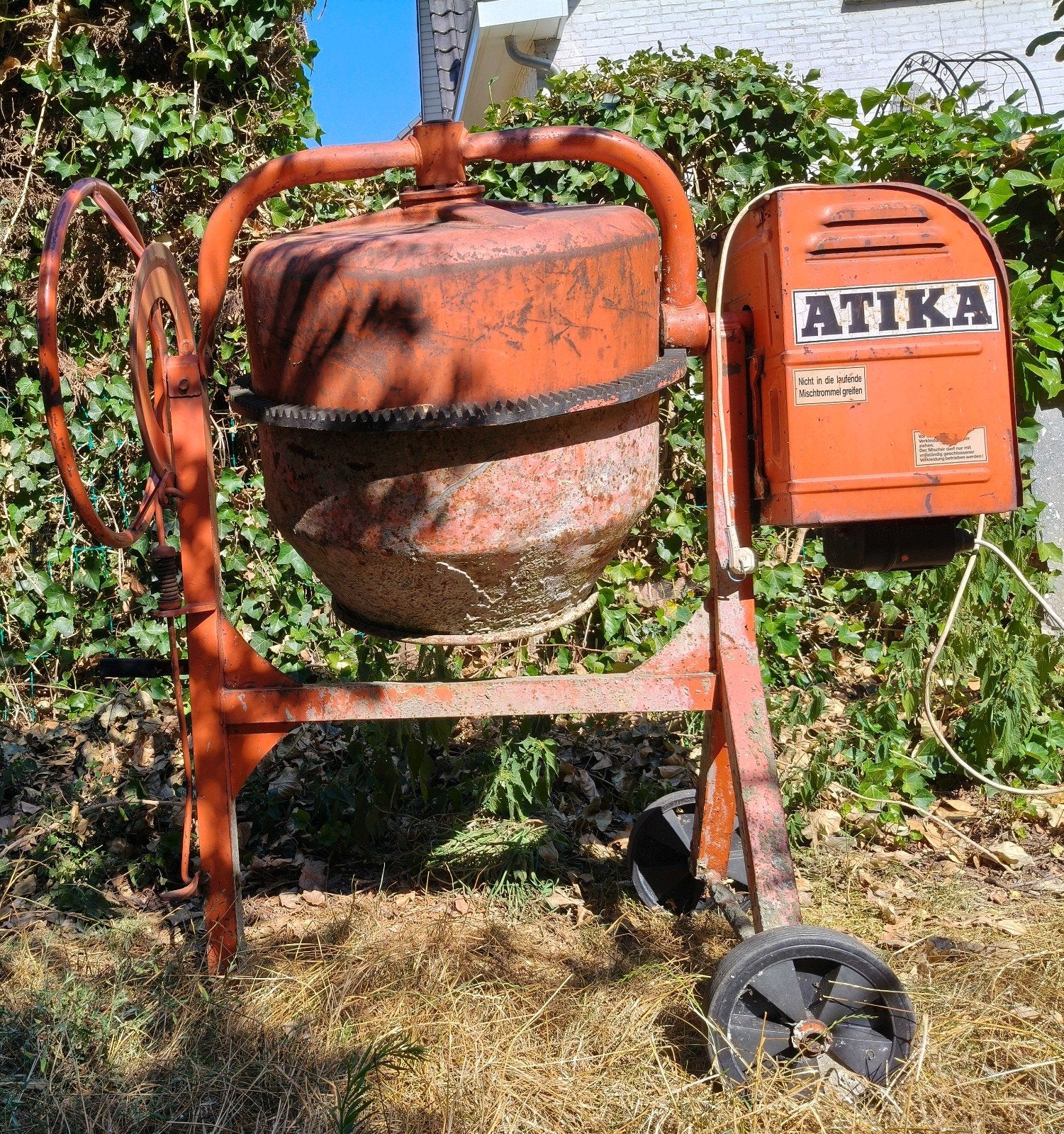 Atika betonmolen, Enlèvement