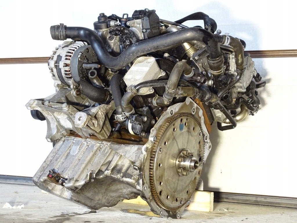 Moteur CGLD Complet SEAT EXEO AUDI Q5 A6 A5 A4, Autos : Pièces & Accessoires, Envoi, Utilisé, Daihatsu