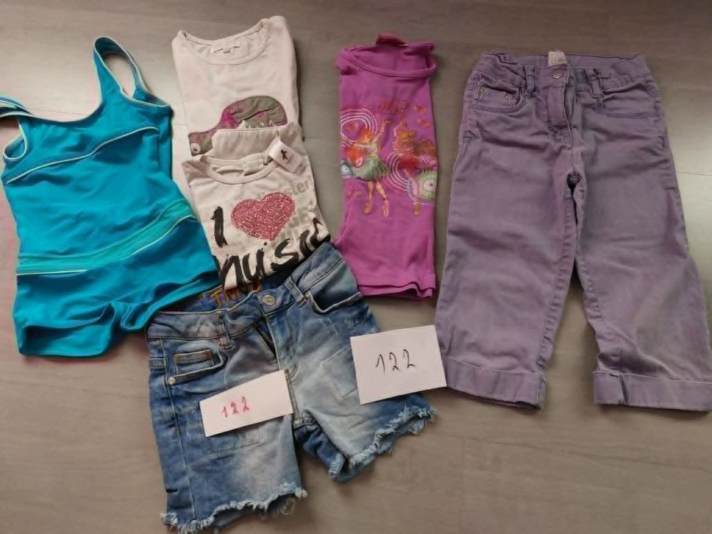 Lot 122 tot 134 kinderkledij, Ophalen, Zo goed als nieuw, Meisje