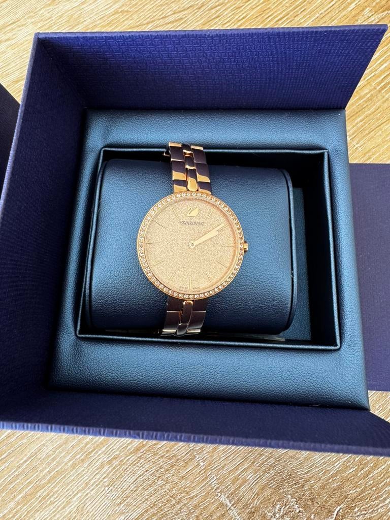 Dames swarovski horloge - zo goed als nieuw, Handtassen en Accessoires, Horloges | Dames, Ophalen, Zo goed als nieuw, Polshorloge