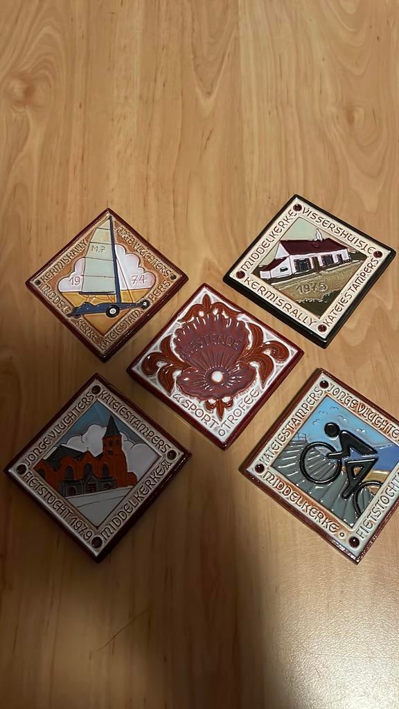 Excursions à vélo commémoratives en pierre, Sports & Fitness, Enlèvement ou Envoi, Comme neuf