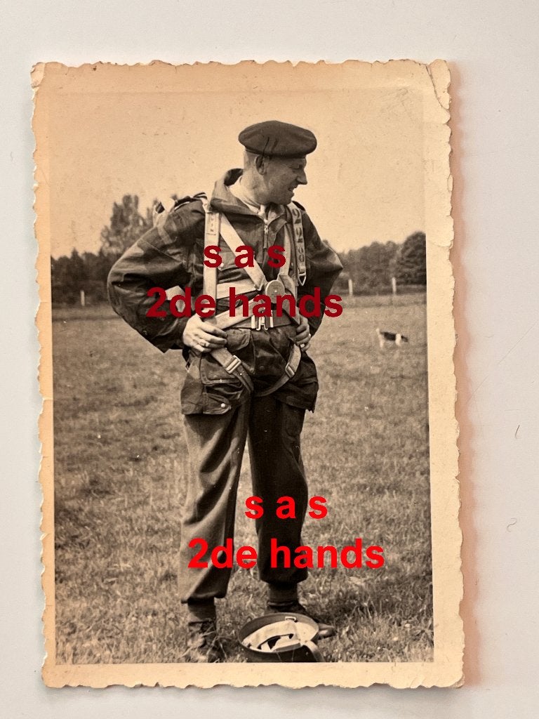 Parachutist Van den Reym d'ABBL Belgium SAS, Enlèvement ou Envoi, Armée de terre, Photo ou Poster