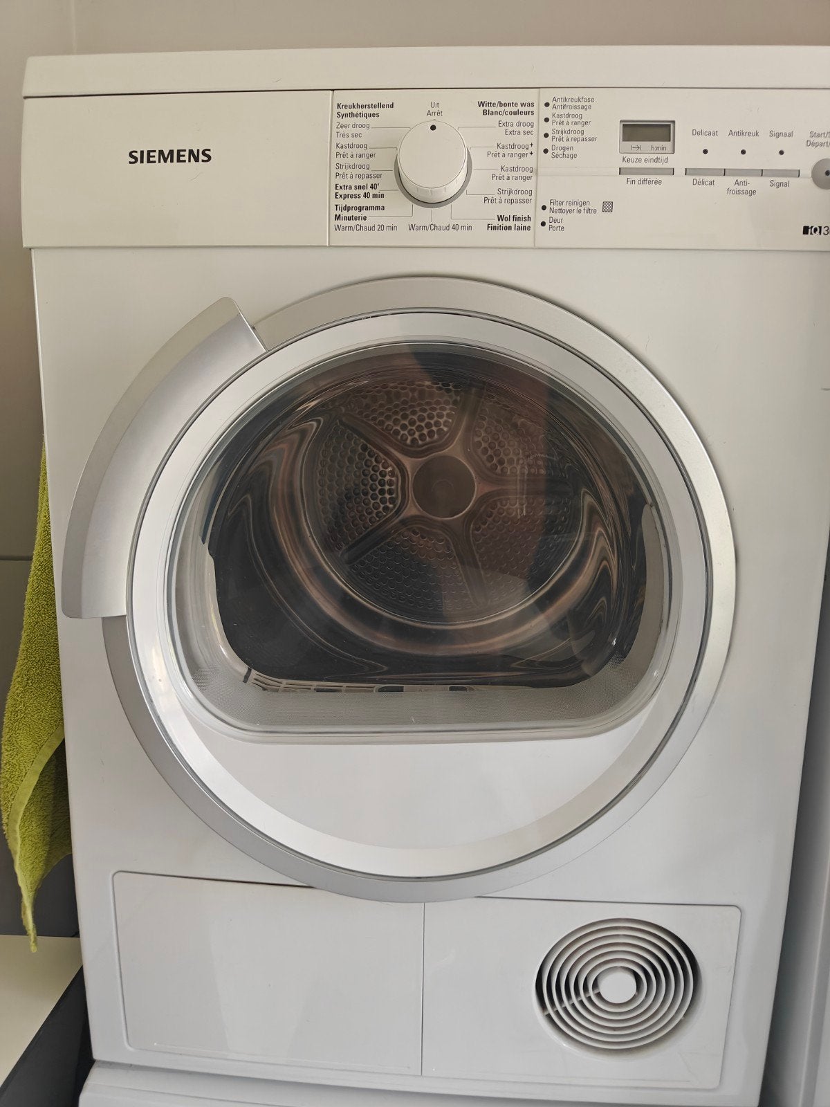 SIEMENS droogkast iQ300, Elektronische apparatuur, Droogkasten, Ophalen