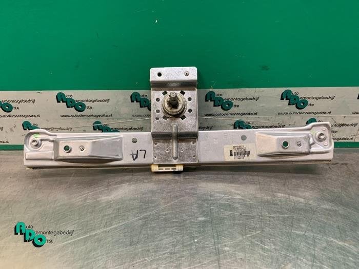 Mécanique vitre 4portes arrière gauche d'un Opel Corsa (Co, -, Opel, 3 mois de garantie, Utilisé