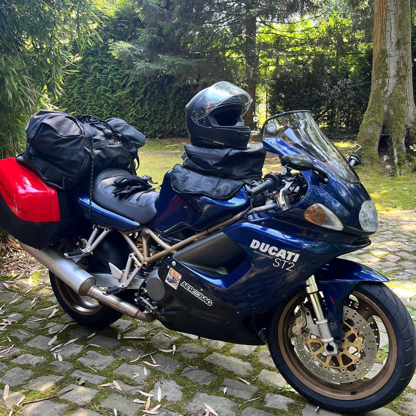 Ducati ST2 / bj 2000 / tiptop tech in orde., Motoren, 2 cilinders, Gebruikt, Particulier, Toermotor