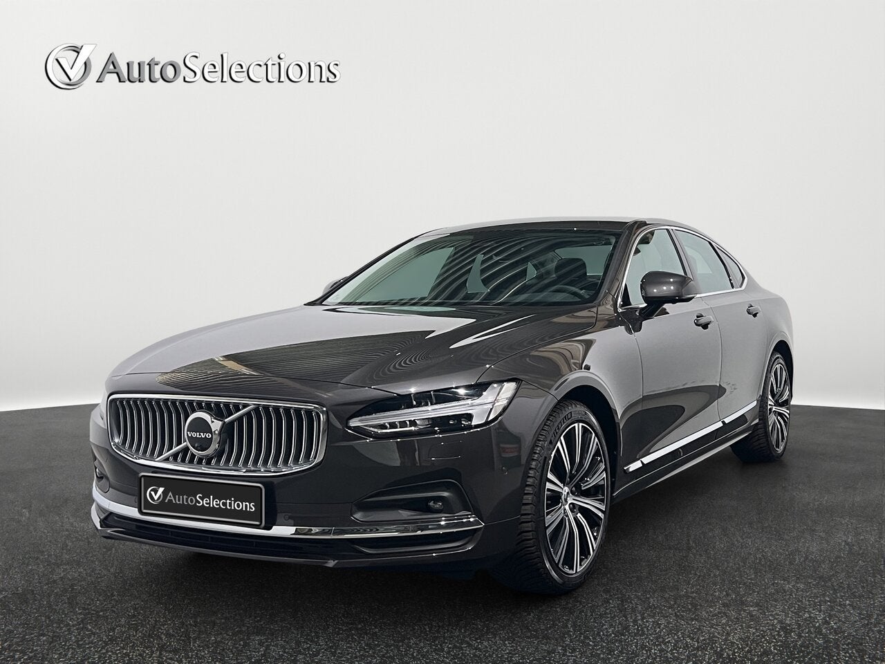 Volvo S90 B4 PLUS BRIGHT/360°/LUCHTVERING/HARMAN KARD, Auto's, Zwart, 1969 cc, 0 kg, Zilver of Grijs