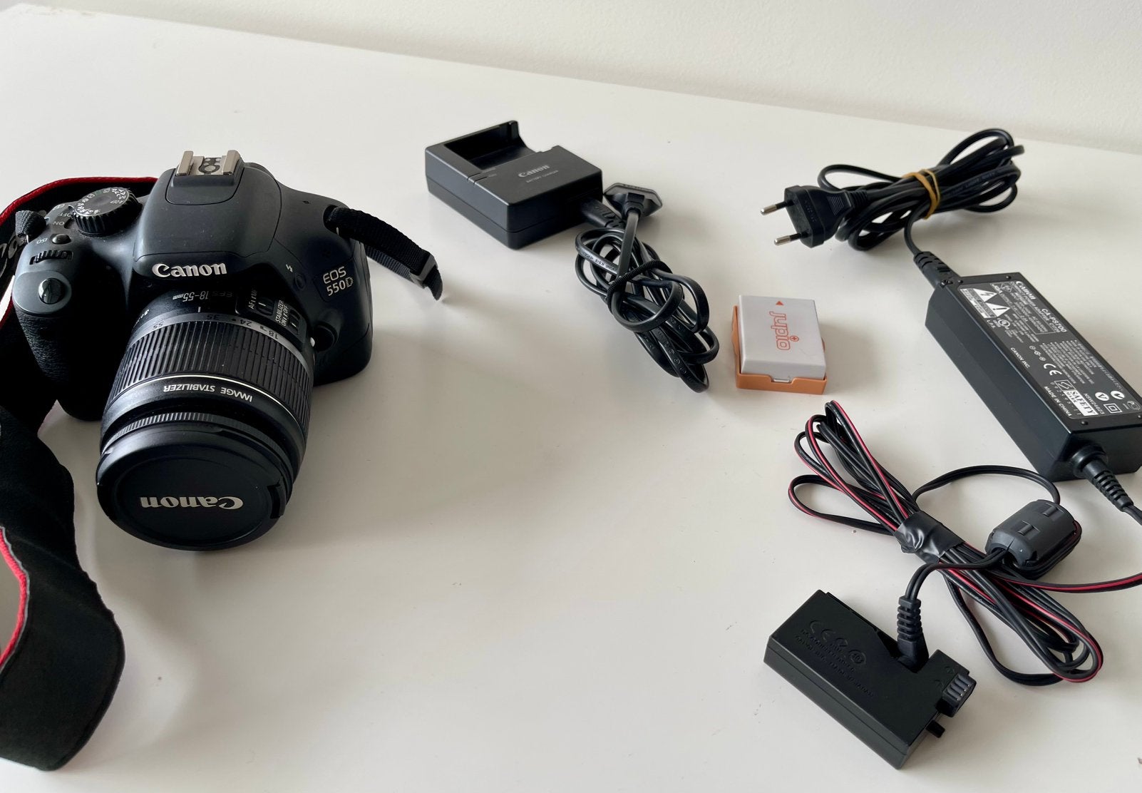 Canon EOS 550D + 18-55mm EF-S lens + accessoires, Audio, Tv en Foto, Fotocamera's Digitaal, Ophalen, Gebruikt, Spiegelreflex, Canon