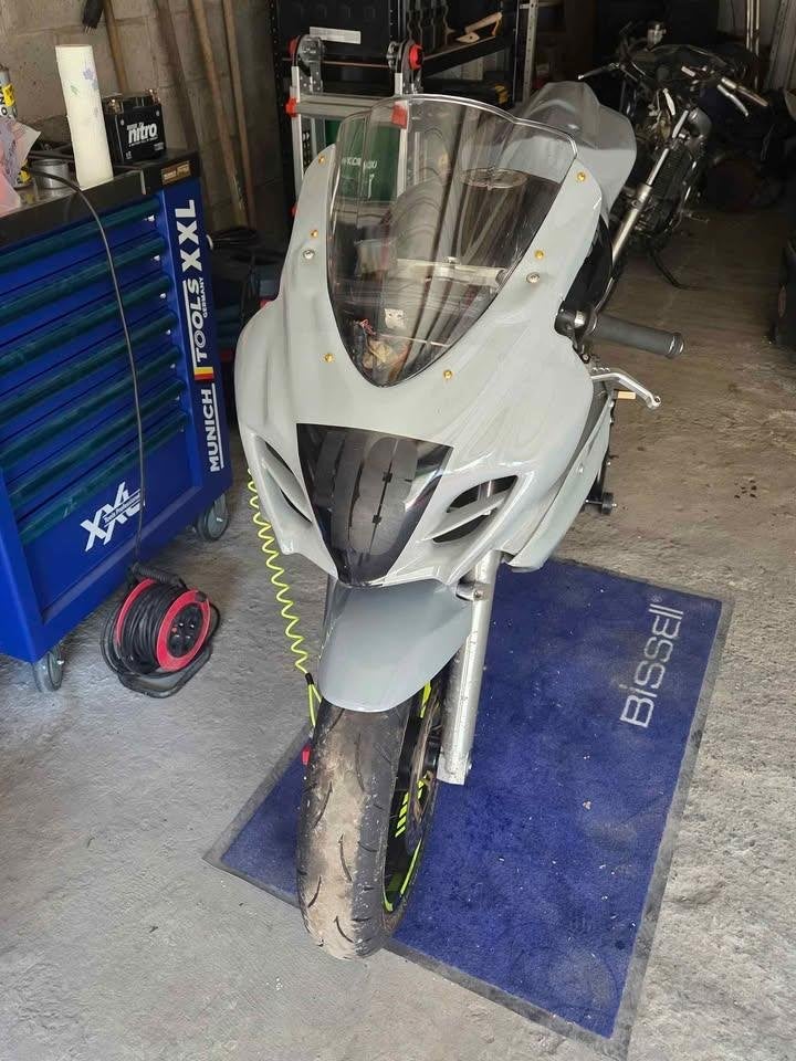 Suzuki sv 650, Motos, Occasion, Plus de 35 kW, 2 cylindres, Particulier