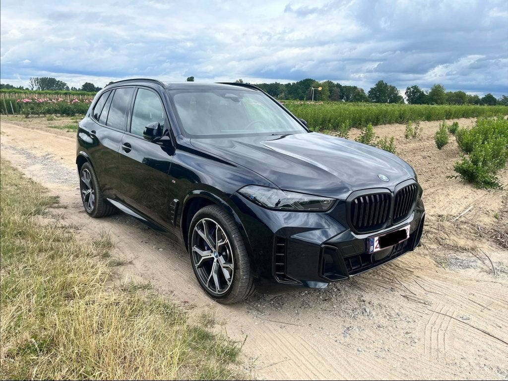 BMW X5 50e | 489PK | 22.300 KM | M-PACK | PANO I 1EIGENAAR, Auto's, Automaat, Dealer onderhouden, Zwart, Leder