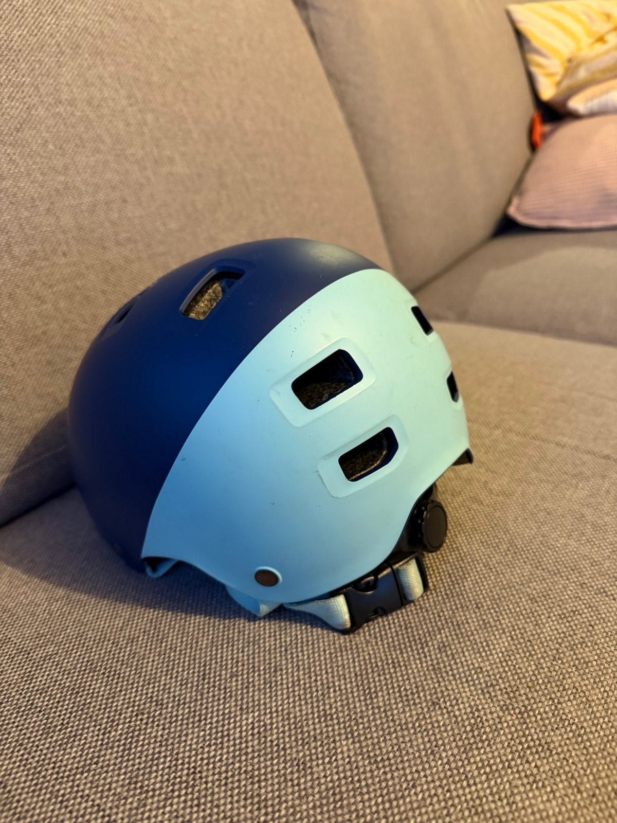 Casque de vélo B'Twin (Decathlon) - taille enfant XS - 10€, Enlèvement, Utilisé, XS, Garçon ou Fille