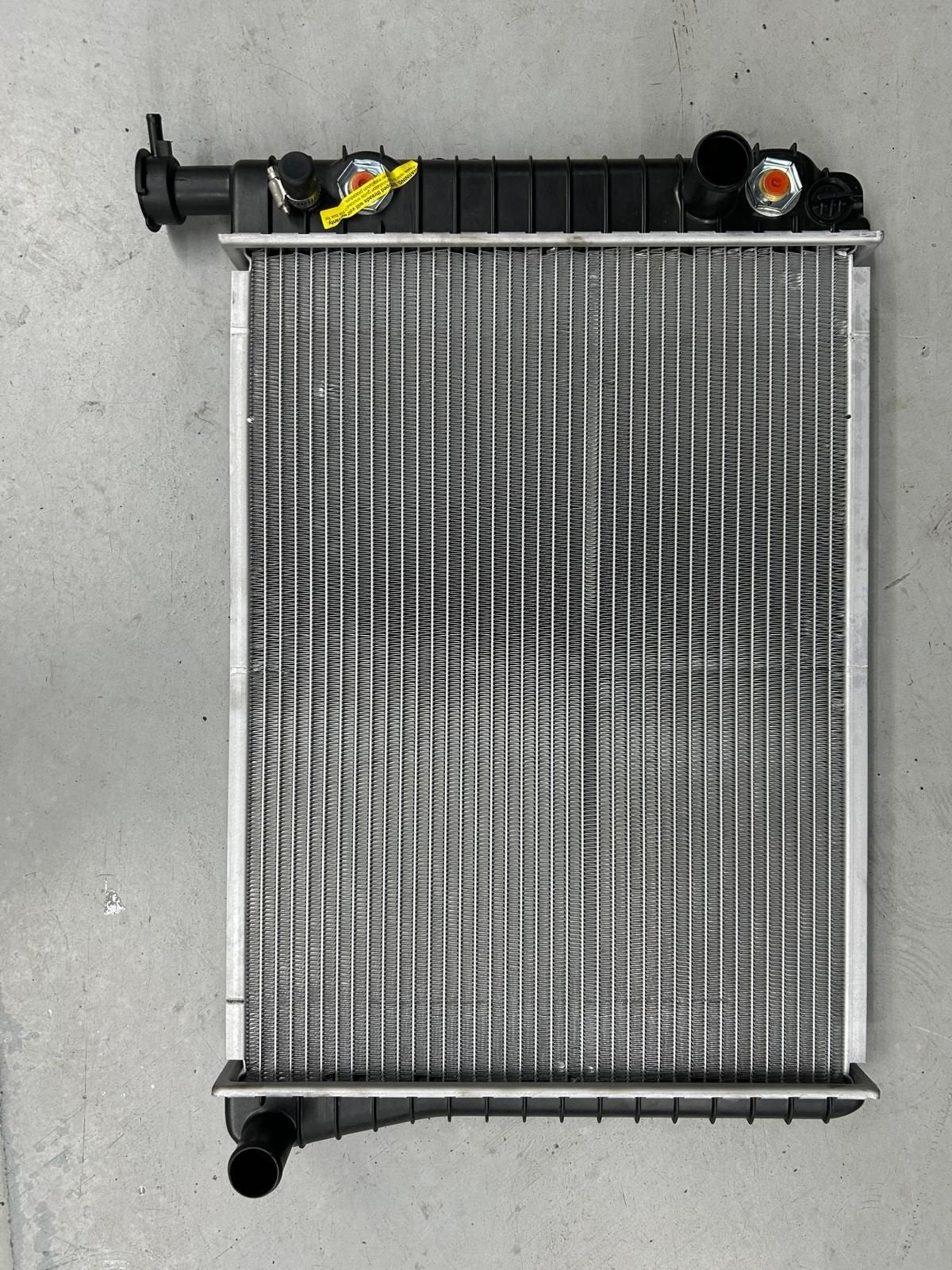 Nieuwe radiator Chevrolet Astro / GMC Safari 1985-1994, Auto-onderdelen, Motor en Toebehoren, Nieuw, Ophalen of Verzenden