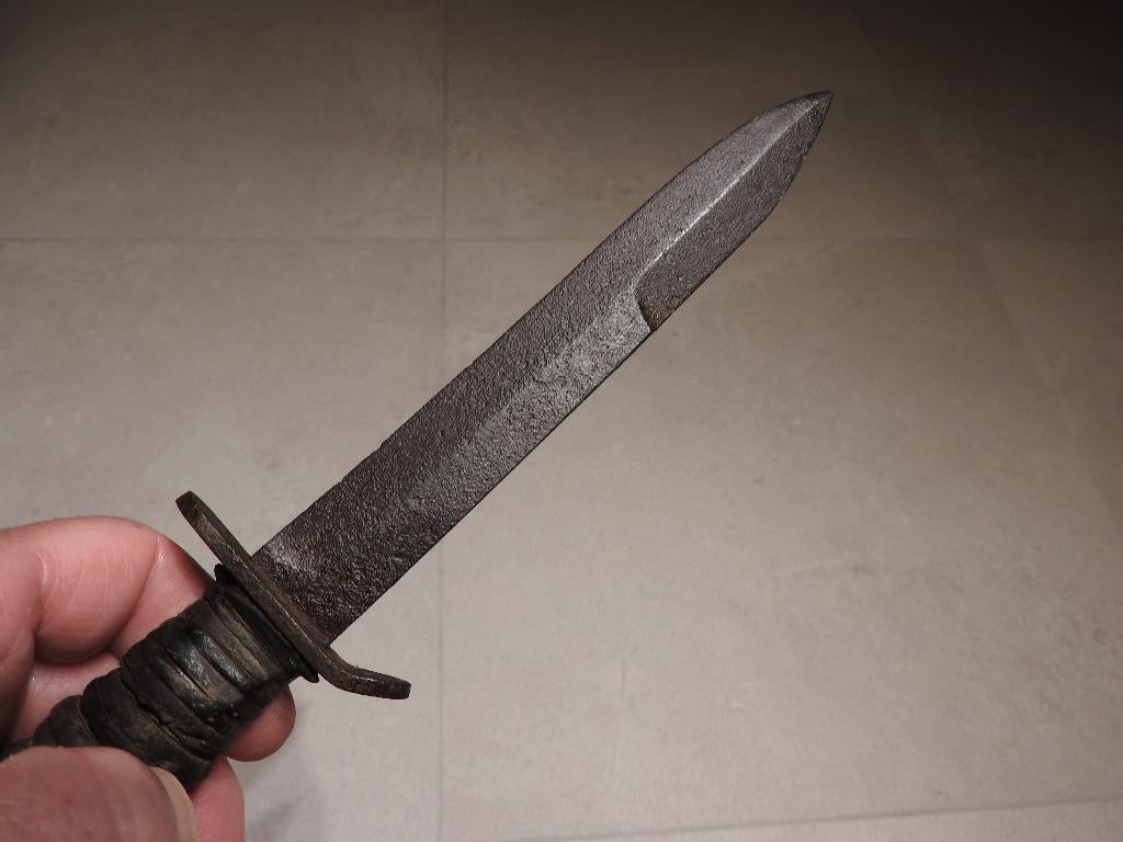 1943 Couteau de tranchée original US M3 UTICA, lame marquée, Enlèvement ou Envoi, Armée de terre, Couteau ou Poignard