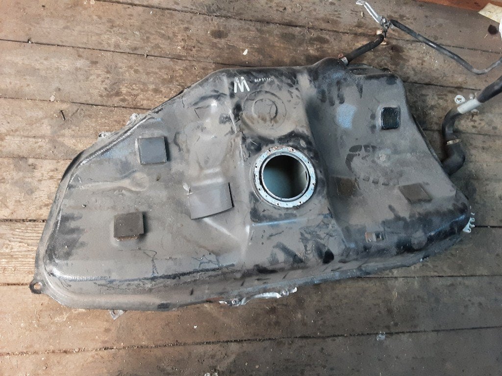 BRANDSTOFTANK Toyota Celica (ZZT230 / 231) (01-1999/09-2005), Auto-onderdelen, Gebruikt, Kundenbetreuung@toyota.de, Toyota, Toyota-Allee 2
50858  Köln, DE
