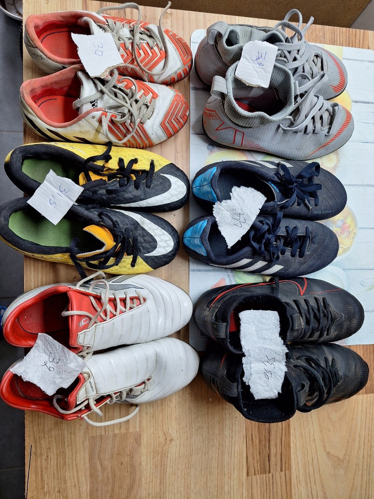 Lot de chaussures de foot enfants petite pointure,, Enlèvement, Chaussures