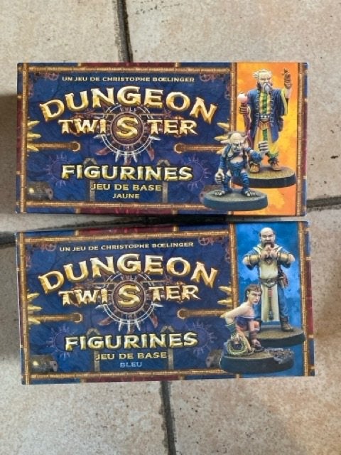 DUNGEON TWISTER :2 sets officiële figuren, Verzenden