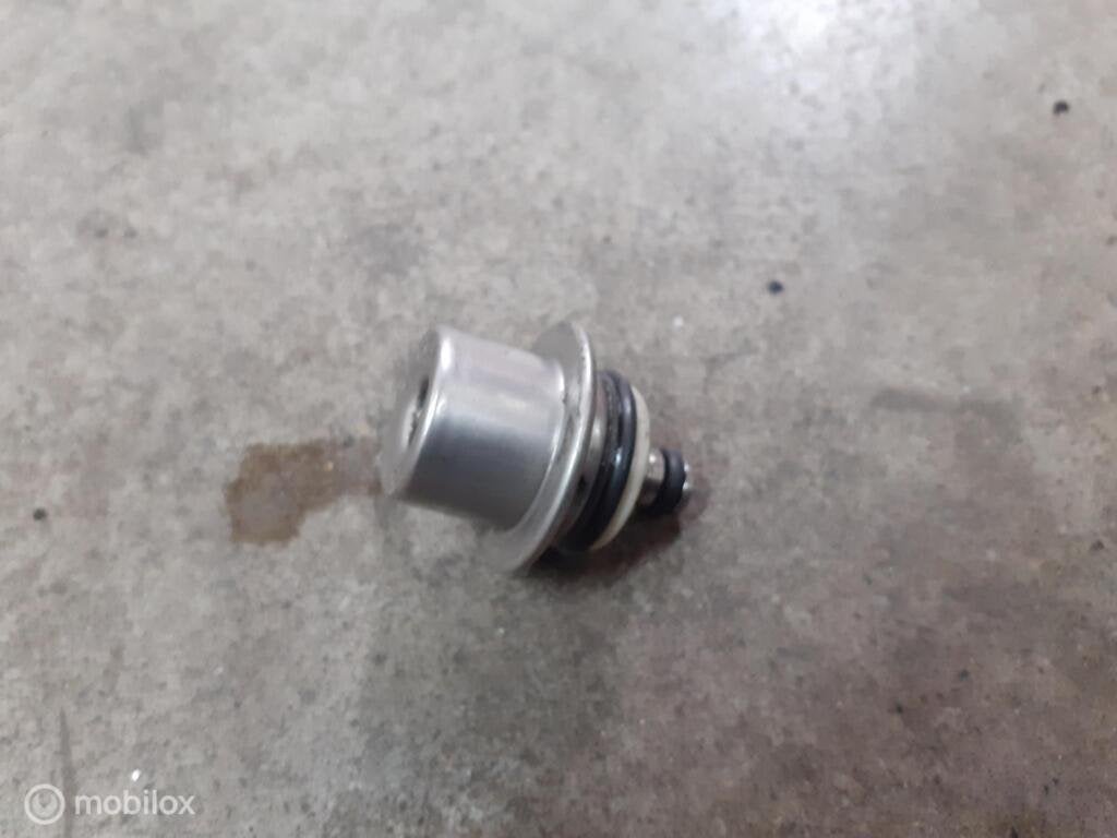 Benzine drukregelaar 28340031A Weber  748 916 Monster ST 996, Motoren, Gebruikt, Factorystore.service@ducati.com, Ophalen of Verzenden