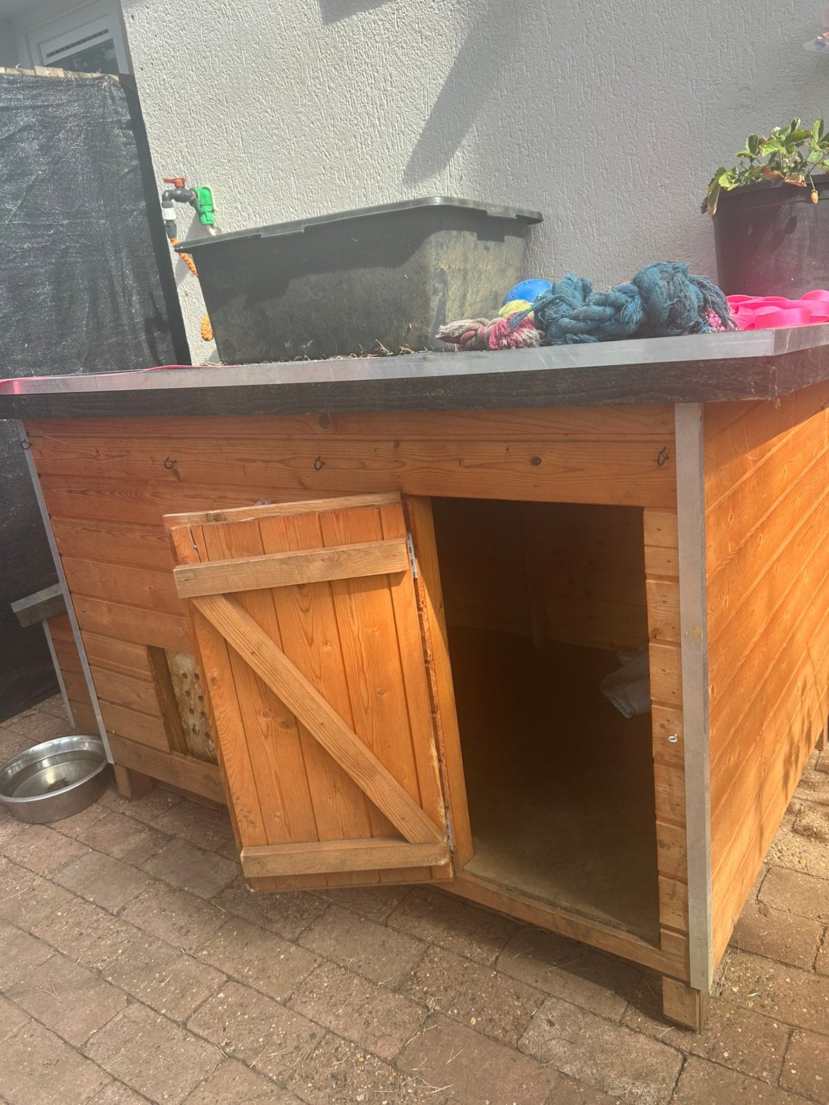 Honden huiszo goed als nieuw, Ophalen, Zo goed als nieuw