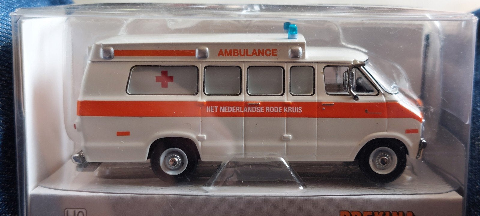 AMBULANCE H0LK 0717 DODGE B 200 1/87, Hobby & Loisirs créatifs, Voitures miniatures | 1:87, Envoi, Neuf, Voiture, Brekina