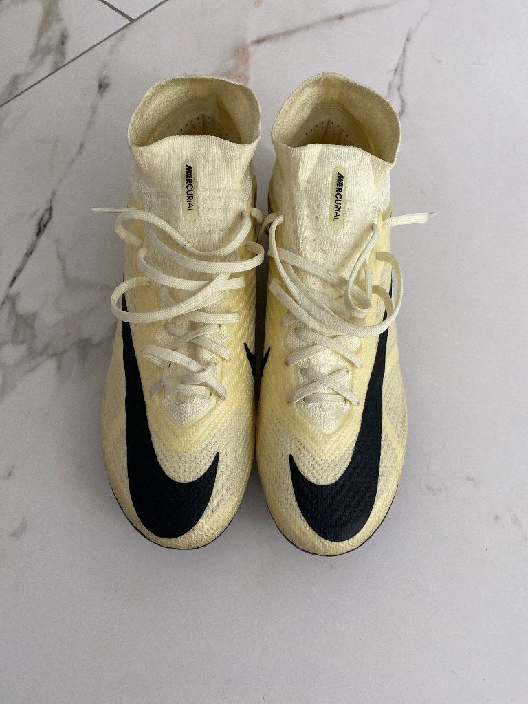 Chaussure de foot, Sports & Fitness, Football, Enlèvement, Comme neuf, Chaussures