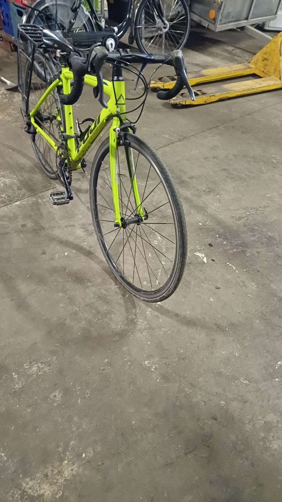 jongens fiets, Ophalen