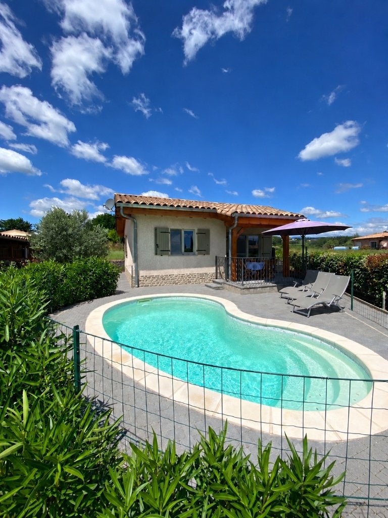Vakantiewoning in de wijngaard met privézwembad (Ardèche), Vacances, Propriétaire, Maison de campagne ou Villa, 4 personnes, 2 chambres