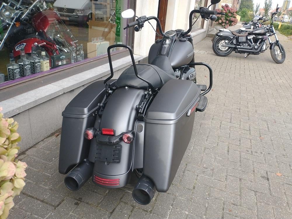 Harley FLHRXS Roadking SP - 2018- 11145 km, Motoren, 2 cilinders, 1745 cc, Meer dan 35 kW, Toermotor