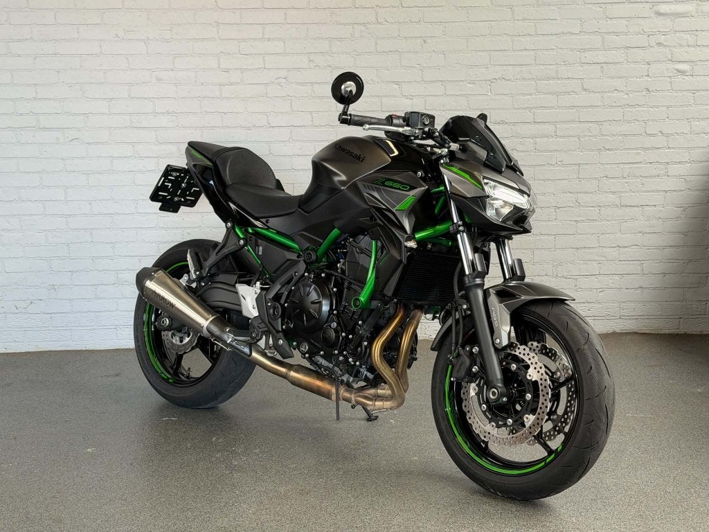 Kawasaki - Z650 2023 - Moto Center Mertens, Motoren, 2 cilinders, Motorrijbewijs A, Meer dan 35 kW, Handgeschakeld